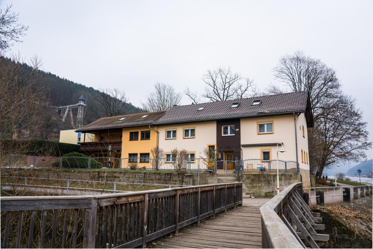 Hohlfeld's Apartment